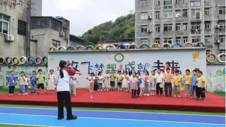 半岛体育,半岛（中国）公司青年学子暑期“三下乡”：千名骄子燃情实践 万里青春共绘华章_fororder_图片15